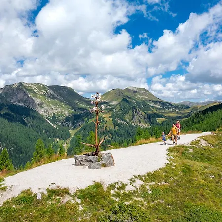 Апартаменты Alba Montis